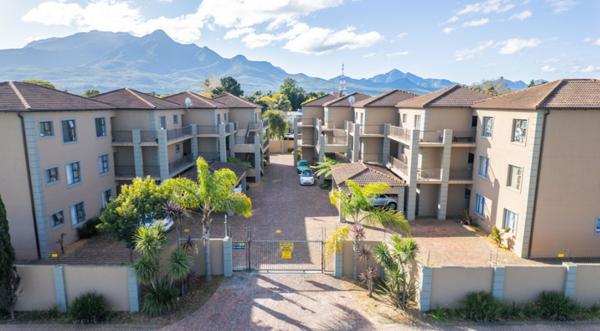 Apartment / Flat For Sale in Dormehls Drift, George