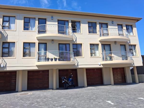 Apartment / Flat For Sale in George Central, George
